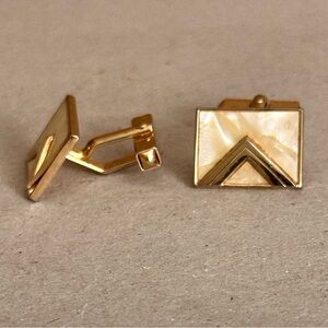 Vintage Mid Century Off-White Shell Triangle Cufflinks